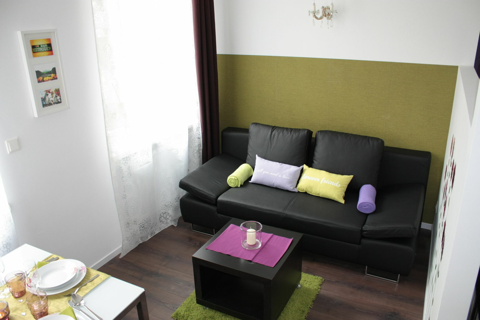 Govienna Small Modern Apartment מראה חיצוני תמונה